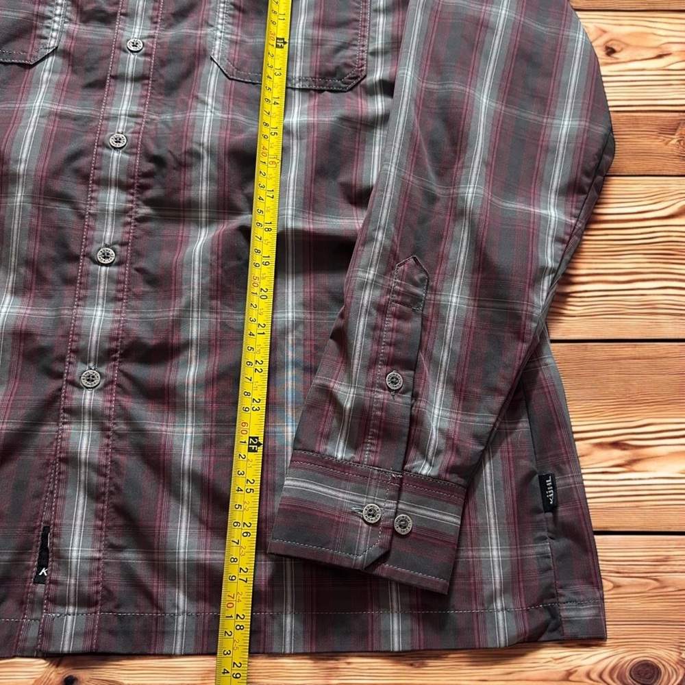 Kuhl Button Down Shirt Mens Medium Plaid Short Sleeve Hiking - Picture 3 of 6